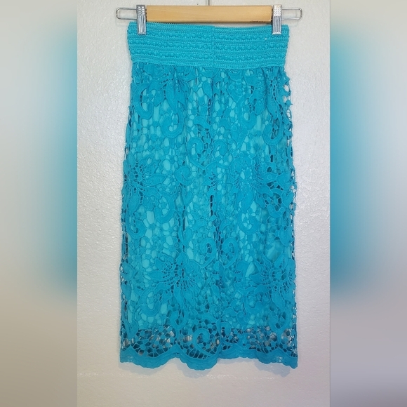 💚5/$25 NWT Turquoise Crochet Lace Overlay Midi Pencil Skirt Size Small | Medium - Picture 5 of 7